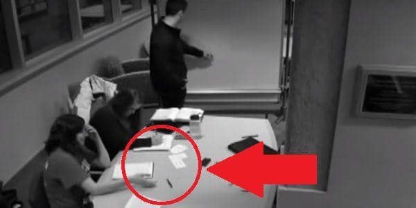 Menurutmu Cewek Ini Punya Kekuatan Super Atau Hanya Menjalankan Trik Belaka?