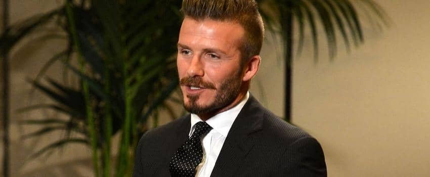 Rapi Saja Gak Cukup, Coba Tampil Unik dengan Simpul Dasi Berikut Ini