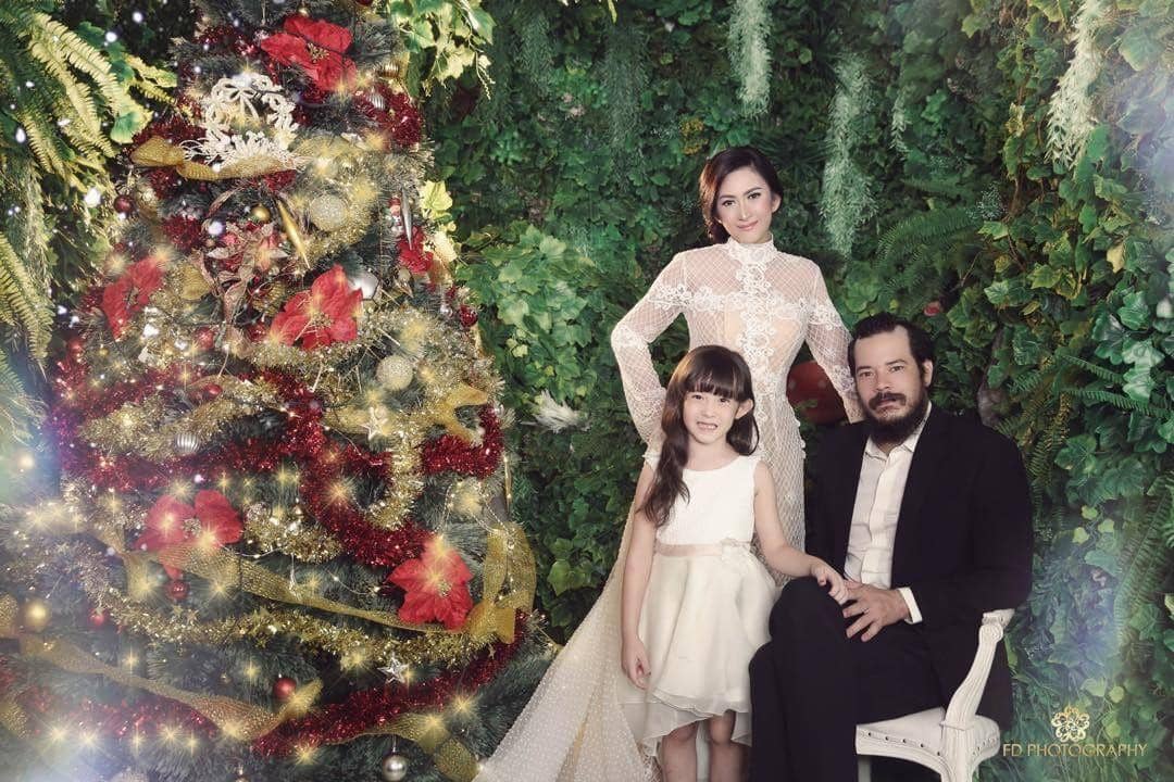 10 Foto Mikhaela, Anak Nafa Urbach yang Mirip dengan Ibunya