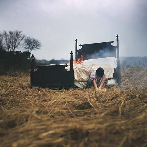 17 Foto Ini Jelaskan Betapa Mengerikannya Sleep Paralysis