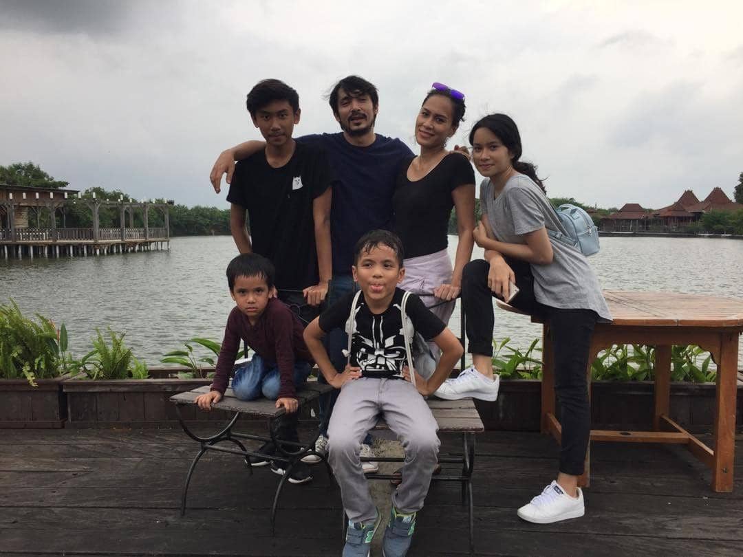 instagram.com/inong_ayu