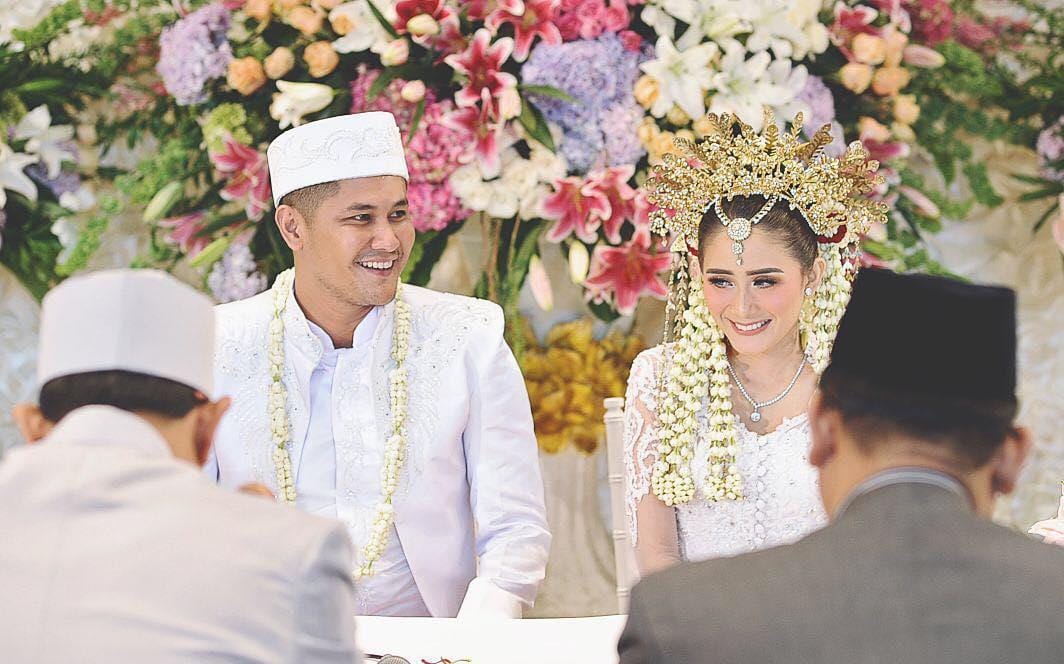 instagram.com/ryana_dea