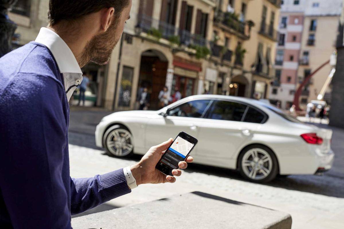 press.bmwgroup.com