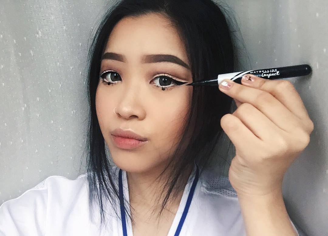 instagram.com/cindercella/