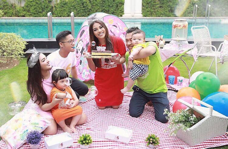 instagram.com/ashanty_ash