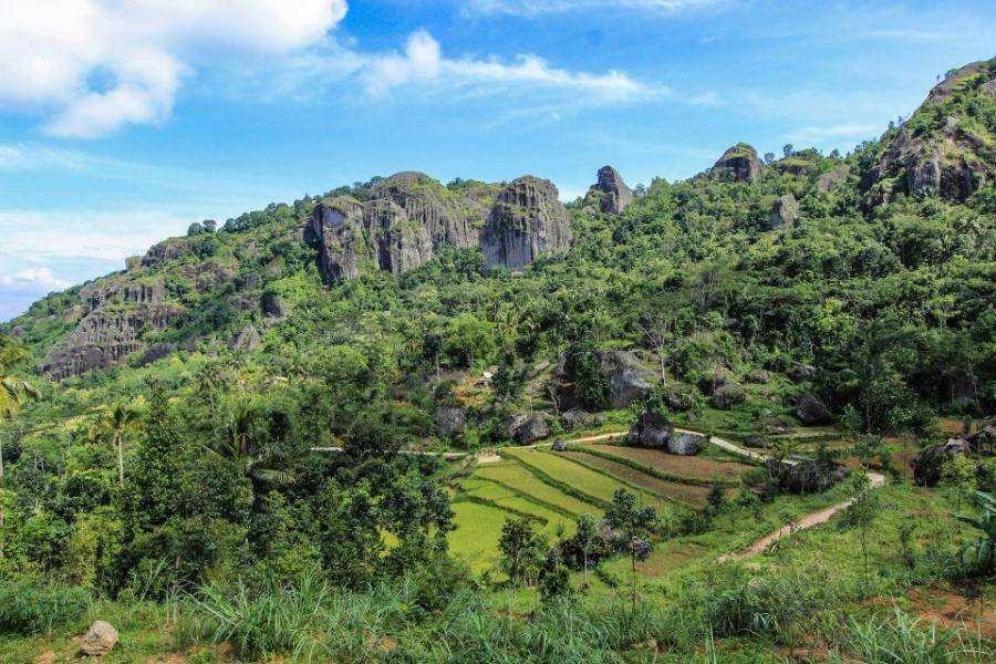 gunungapipurba.com