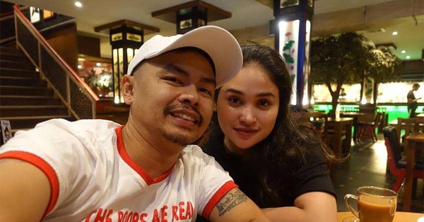 Sempat Jatuh Bangun, Ini 10 Potret Bahagianya Keluarga Wendy Cagur