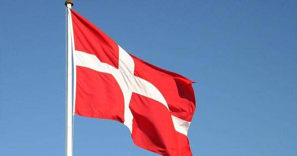 Denmark, sunat, parlemen, larang sunat