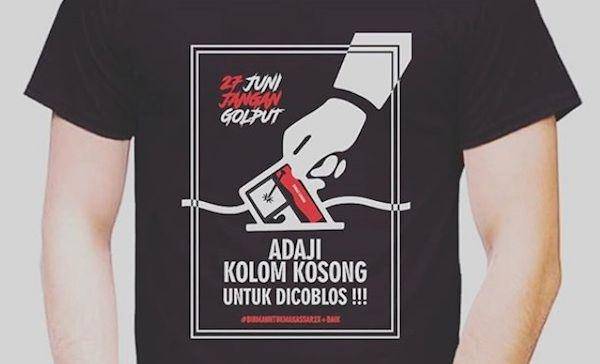 KAMPANYE. Kaus kampanye mencoblos kotak kosong di Makassar. Foto instagram @laskarkotakkosong