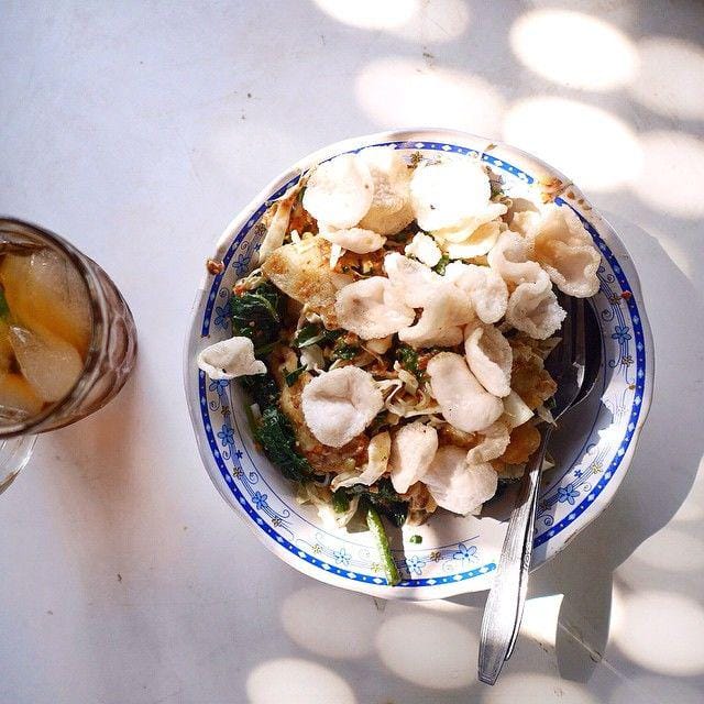 Instagram.com/heytheresia