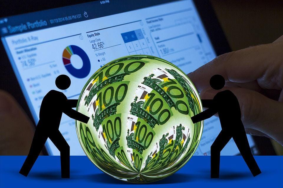 Ilustrasi uang investasi dan bisnis