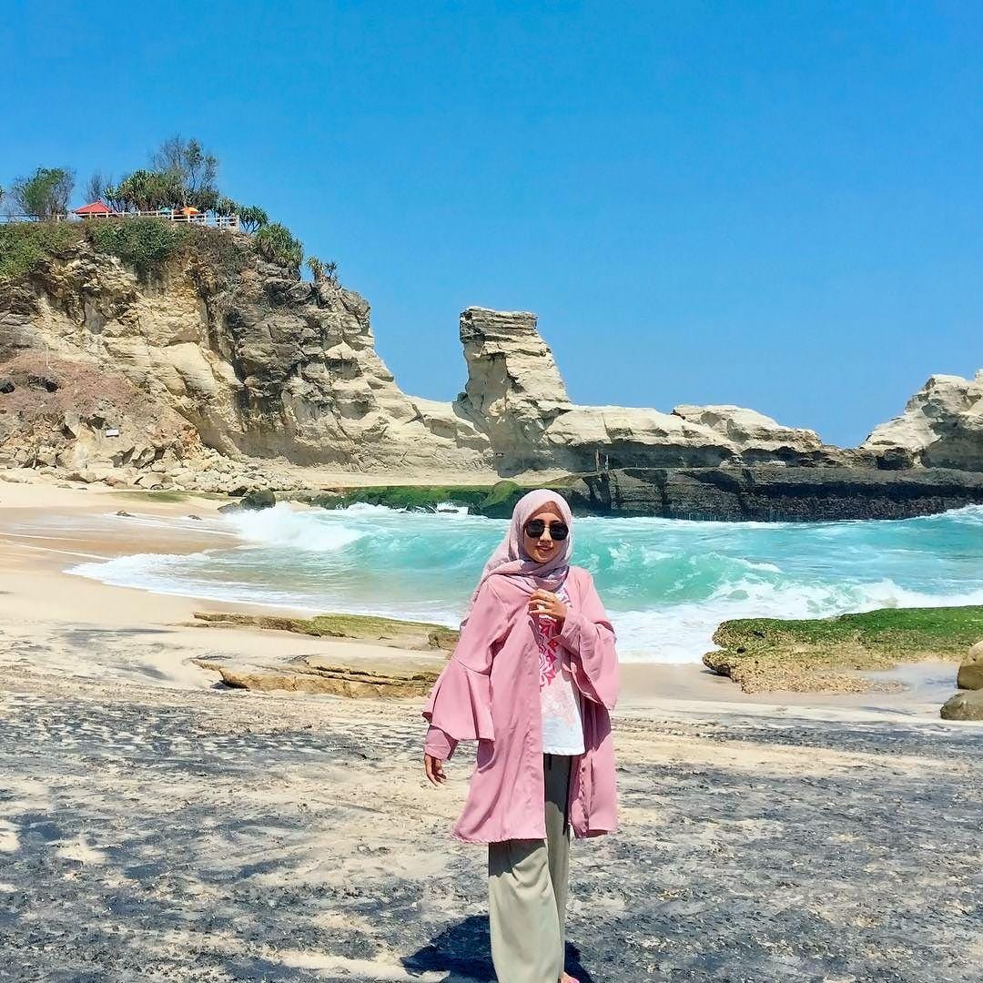 Pantai Klayar, Pacitan