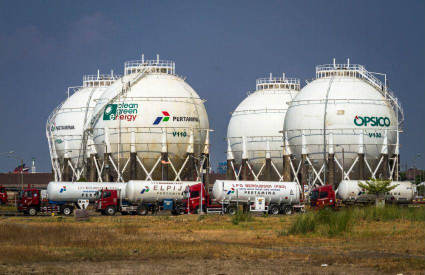 gas elpiji di Terminal LPG OPSICO PT Pertamina (Persero) di Semarang, Jawa Tengah,