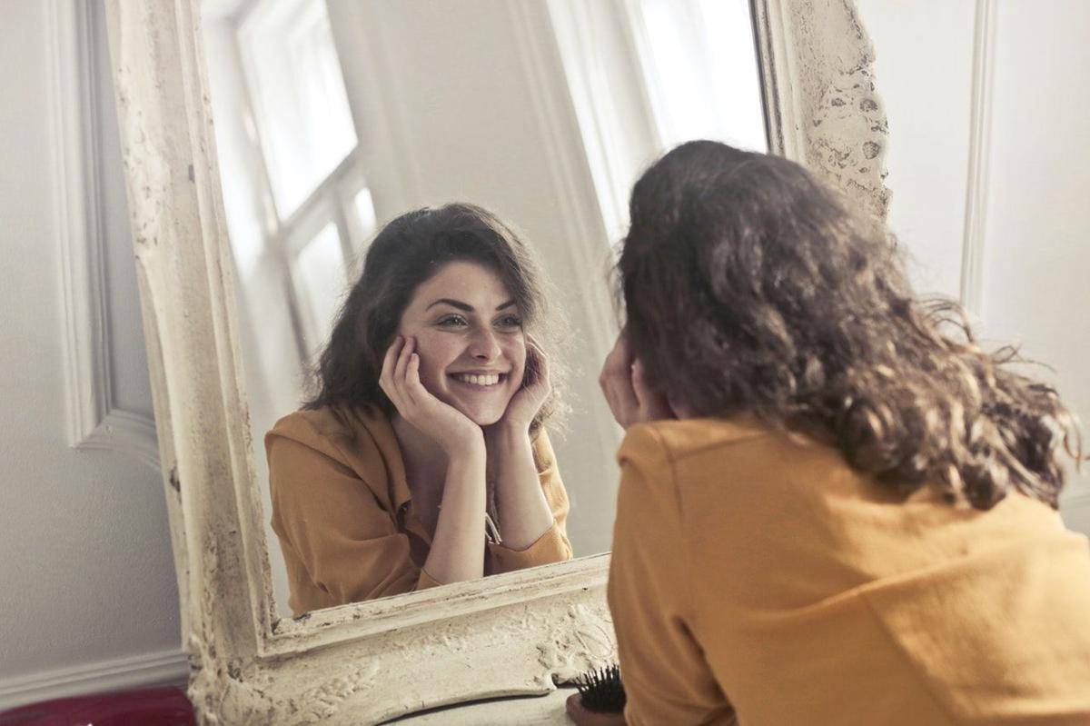 Smile, happy, her self