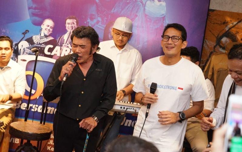Sandiaga Uno dan Rhoma Irama di acara lelang untuk korban gempa Lombok