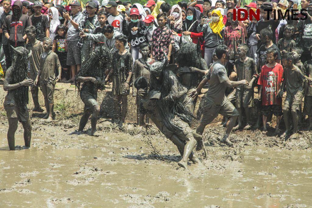 Kebo-Keboan-13.jpg
