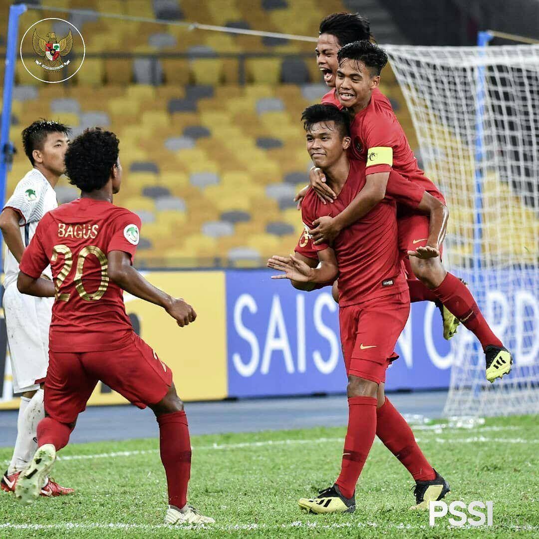 selebrasi Sutan Zico setalah membobol gawang Vietnam