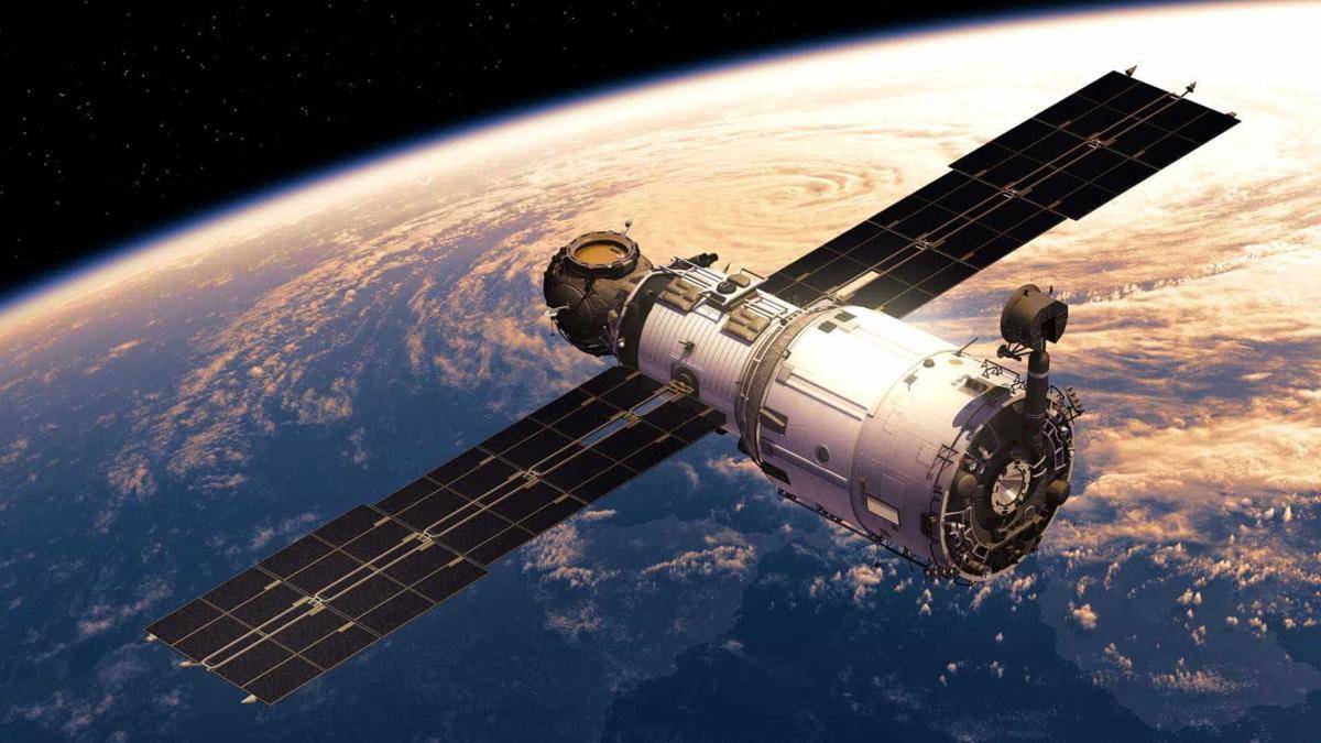 Satelit
