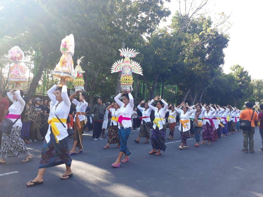 Pawai budaya Bali di IMF