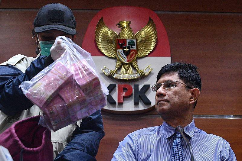 OTT KPK terkait kasus perizinan proyek pembanguan Meikarta di Kabupaten Bekasi
