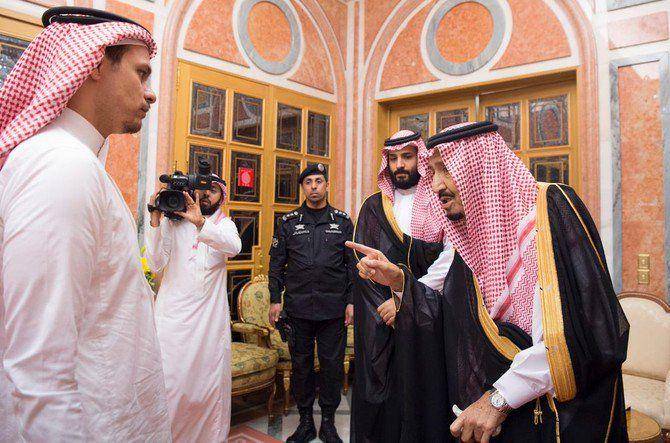 (Raja Arab Saudi, Salman bin Abdulaziz menerima kunjungan keluarga Jamal Khashoggi) Saudi Press Agency