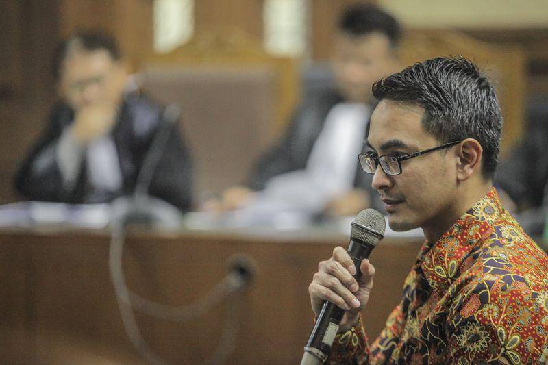 (Gubernur non aktif Jambi Zumi Zola) ANTARA FOTO/Muhammad Adimaja