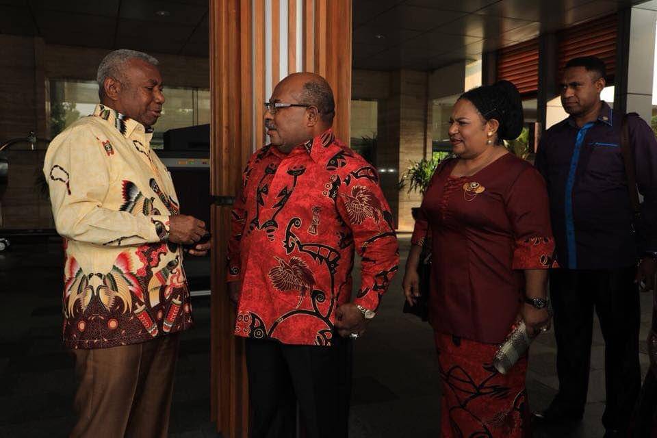 Facebook @LukasEnembe