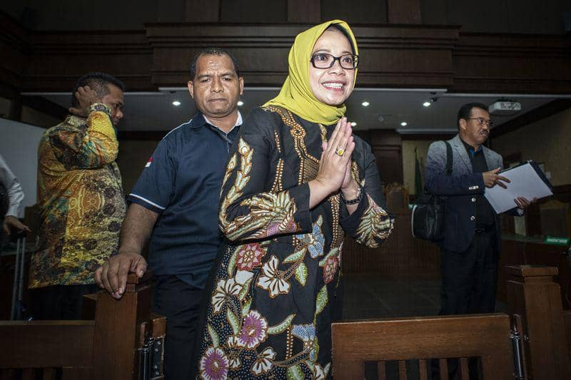 (Terdakwa Eni Saragih) ANTARA FOTO/Aprilio Akbar