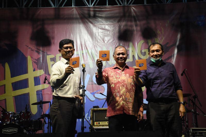 Ketua KPK, Agus Rahardjo (Tengah) . (ANTARA FOTO/Indrianto Eko Suwarso)