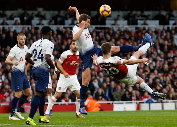 twitter.com/Arsenal