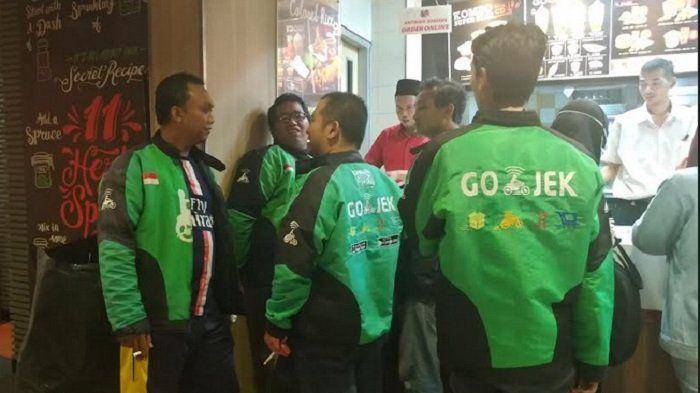 Driver Gojek Antri Gofood