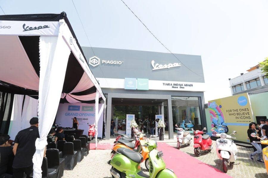 Diler Vespa di Nusa Dua