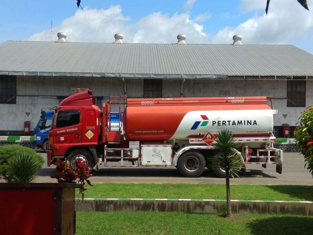 Truk tangki Pertamina. Istimewa