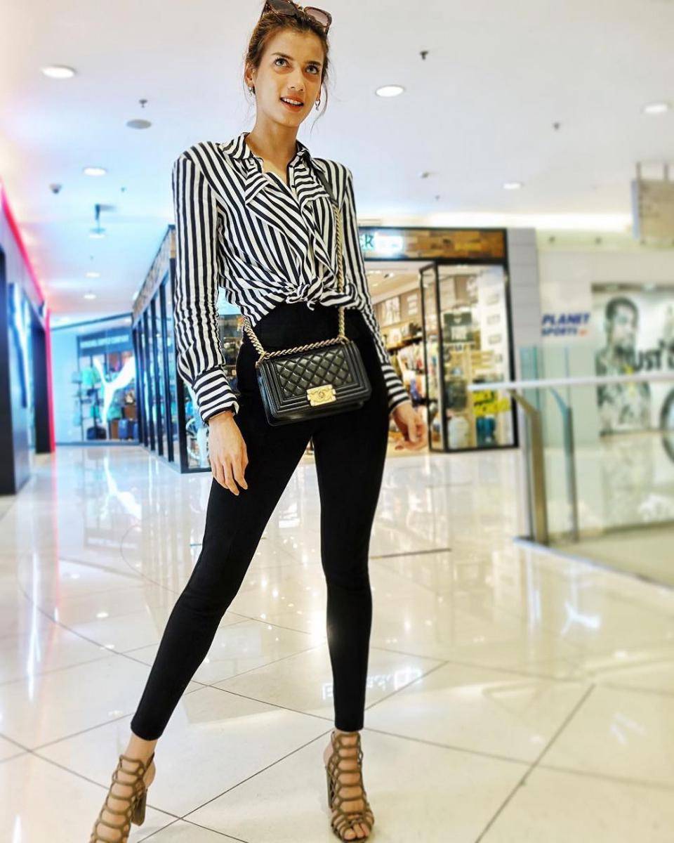 instagram.com/sabrinachairunnisa_