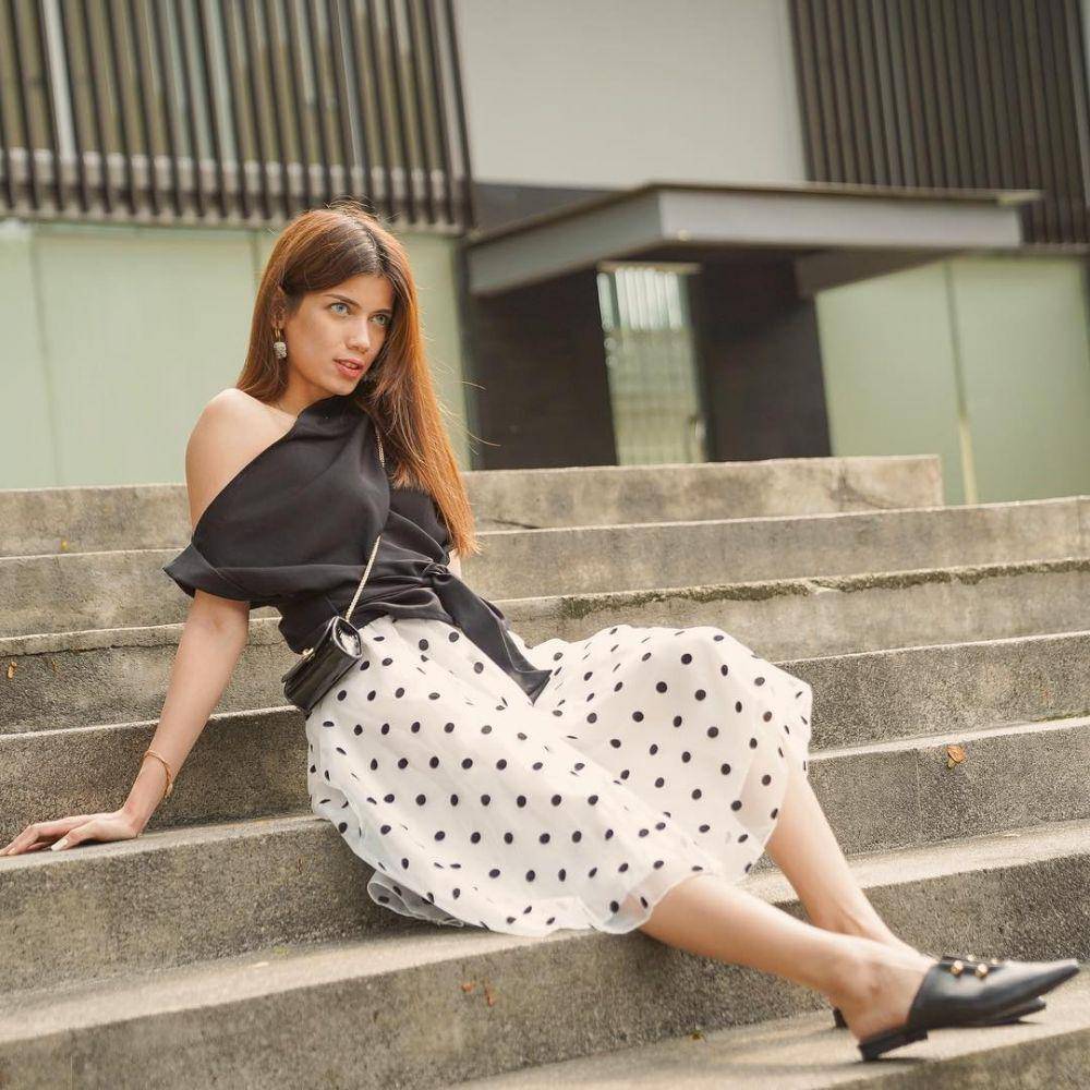 instagram.com/sabrinachairunnisa_