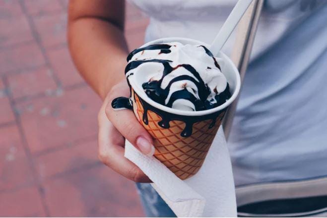Ice cream, salah satu jajanan kuliner.
