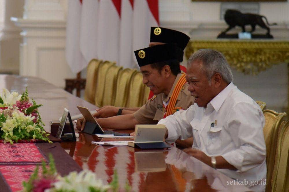(Presiden Jokowi bersama Menteri PUPR Basuki Hadimuljono) www.twitter.com/@setkabgoid