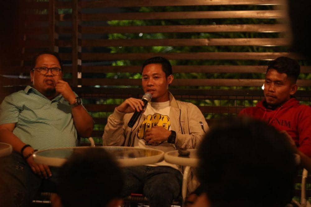 Evan Dimas saat melakukan konferensi pers tentang nasib karirinya beberapa waktu lalu. Dok.IDN Times/Istimewa