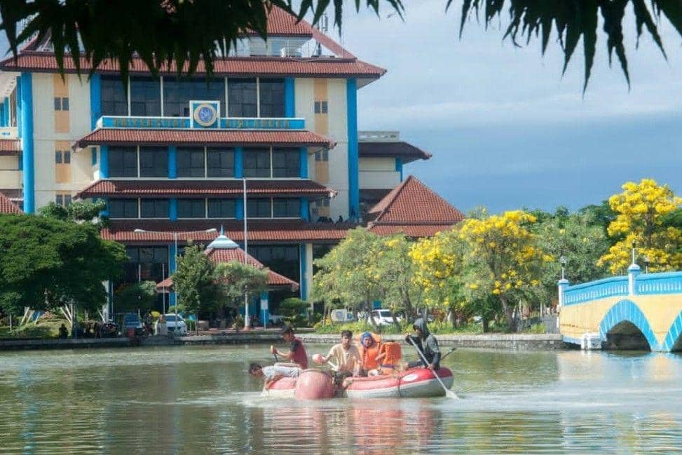 Instagram.com/univ_airlangga