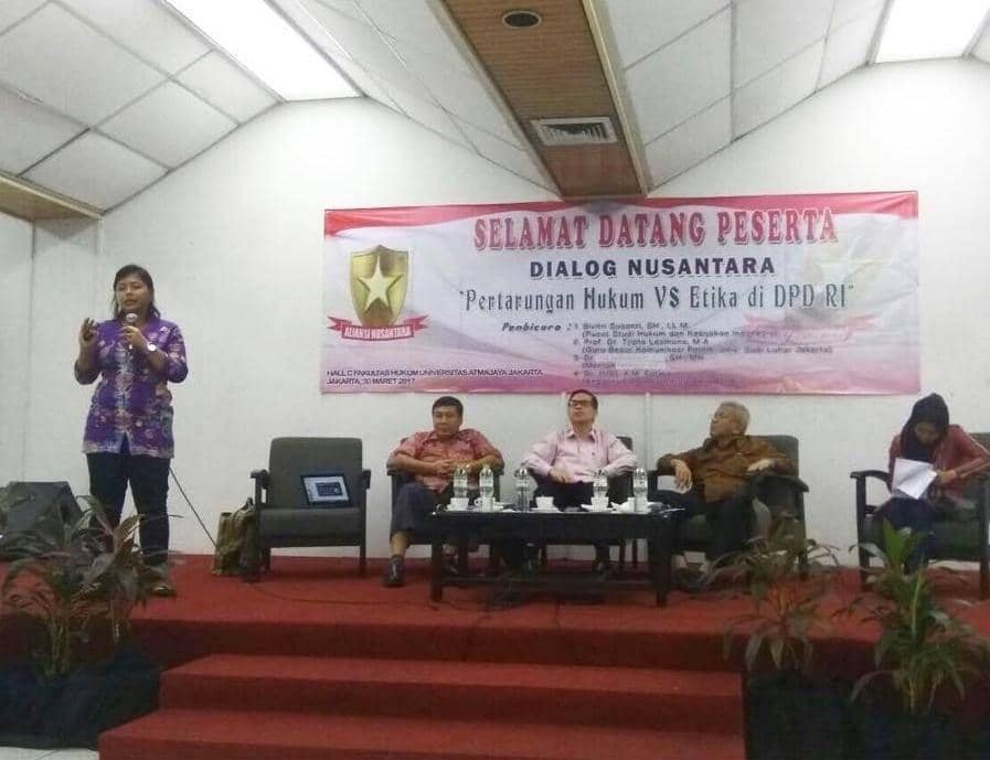 Instagram/@jenteralawschool