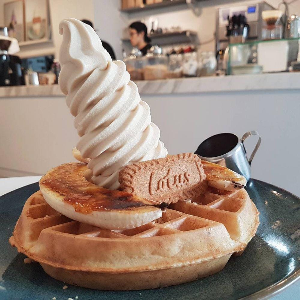 Instagram.com/tzeyenong