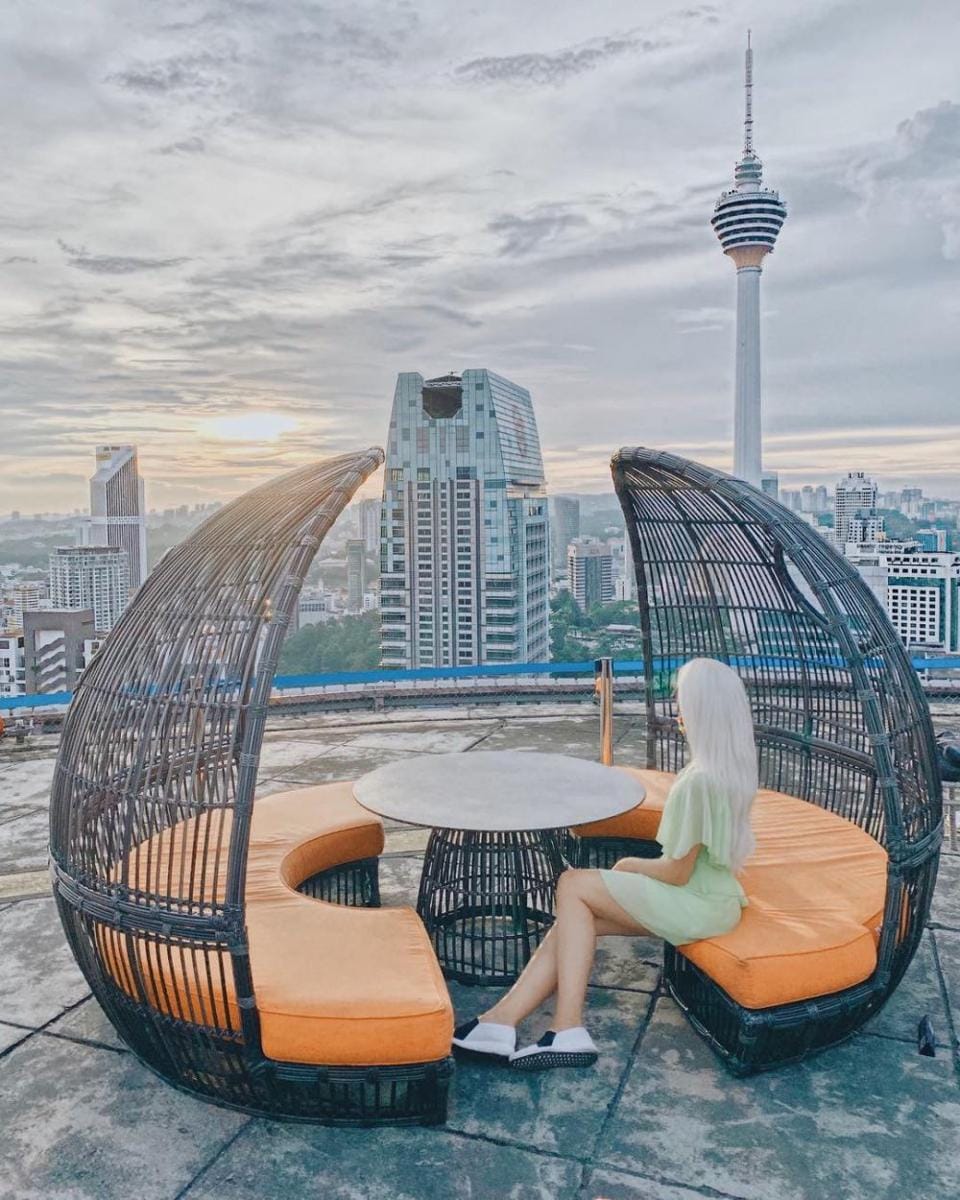 Instagram.com/rachtheradiance