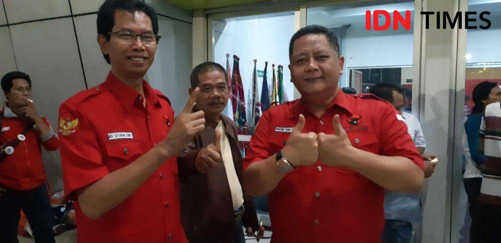 Ketua DPRD Surabaya Adi Sutarwijono (kiri). IDN Times/Ardiansyah Fajar