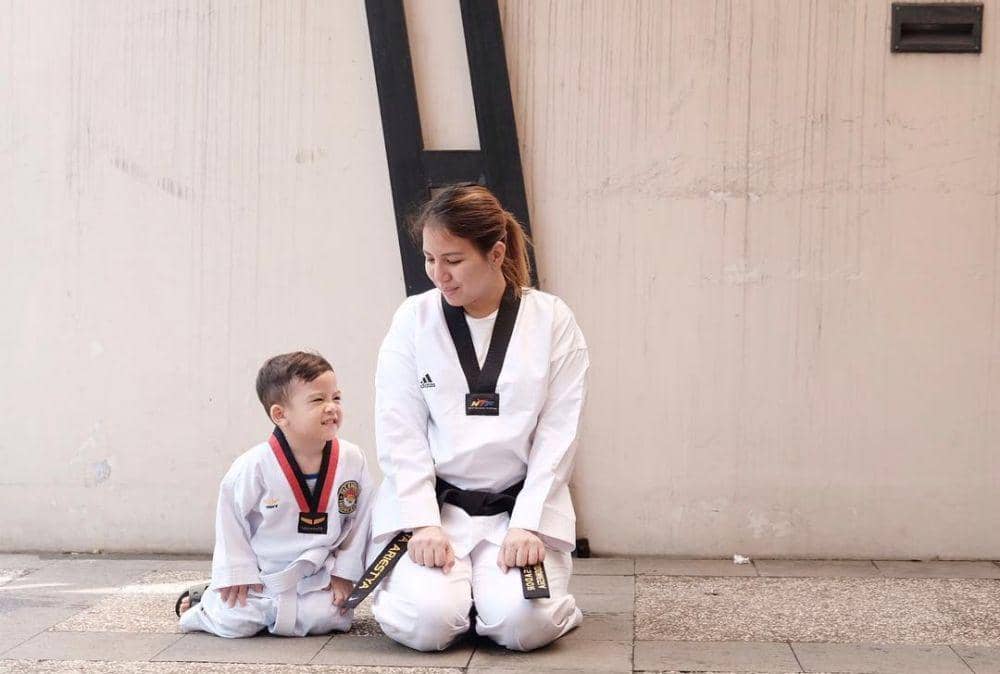 Instagram.com/tya_ariestya