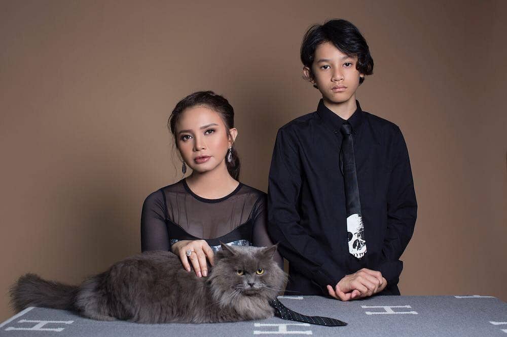 instagram.com/itsrossa910