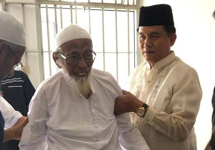 Abu Bakar Ba'syir segera dibebaskan dari penjara. (Facebook.com/yusrilihzamhd2)