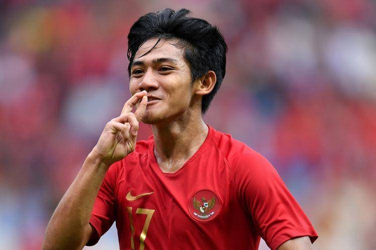 Firza Andika sedang melakukan selebrasi usai mencetak gol. ANTARA FOTO/Sigid Kurniawan