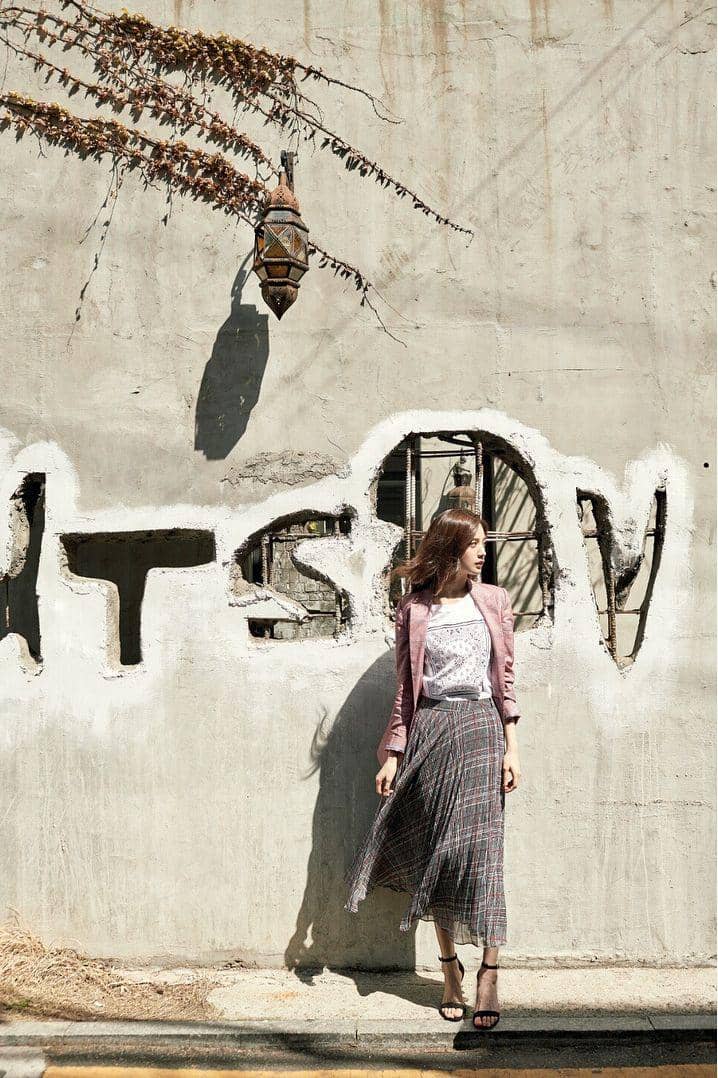 instagram.com/@jin_a_nana