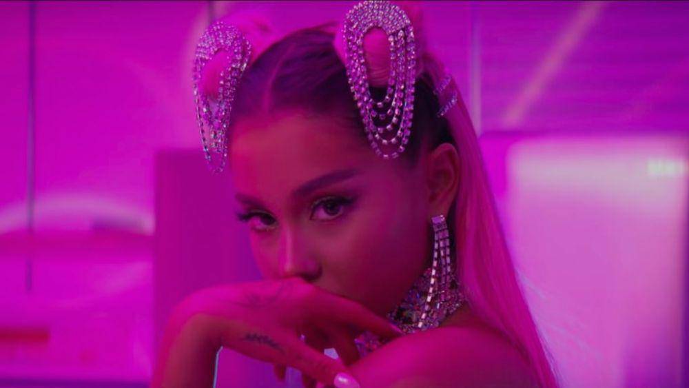 Twitter.com/PopCrave