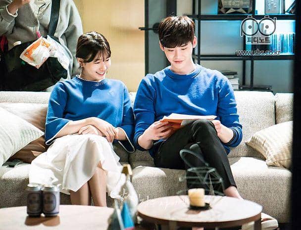 Instagram.com/whileyouweresleeping